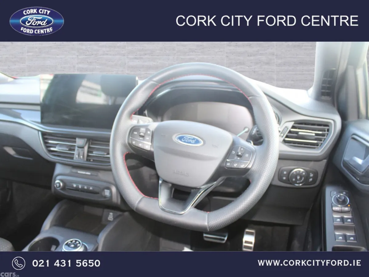 Ford Focus Hatchback, Diesel, 2024, Blue