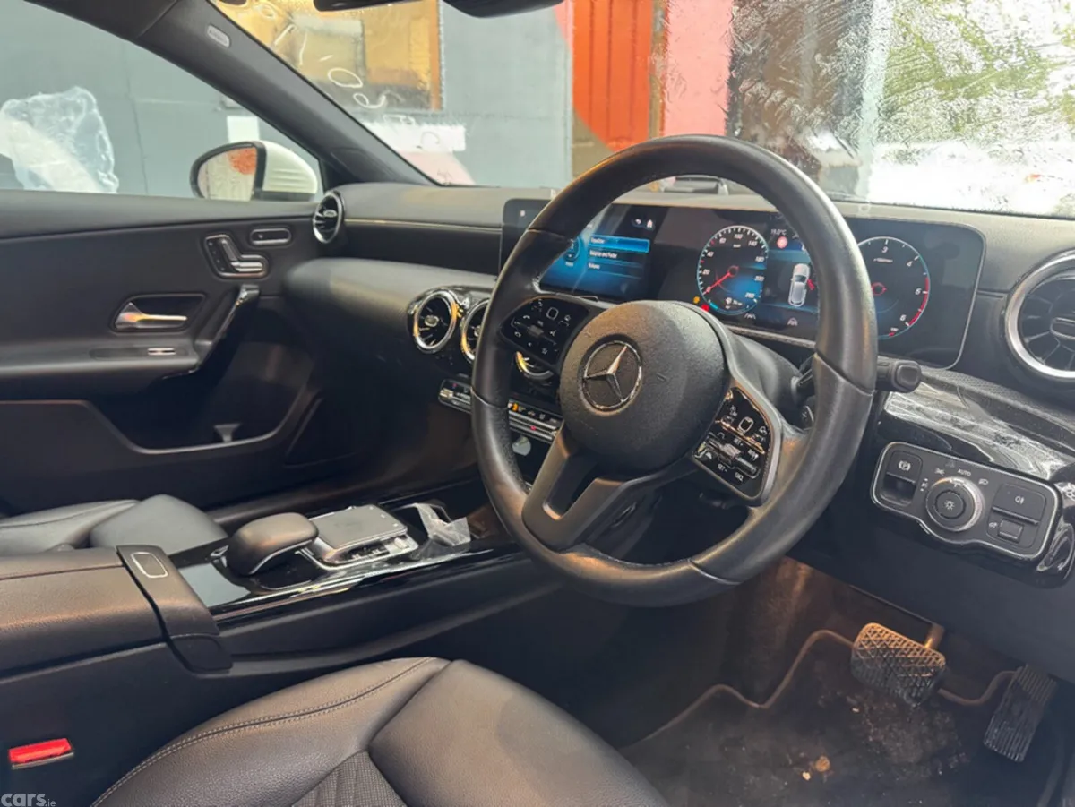 Mercedes-Benz A-Class Hatchback, Diesel, 2019, White