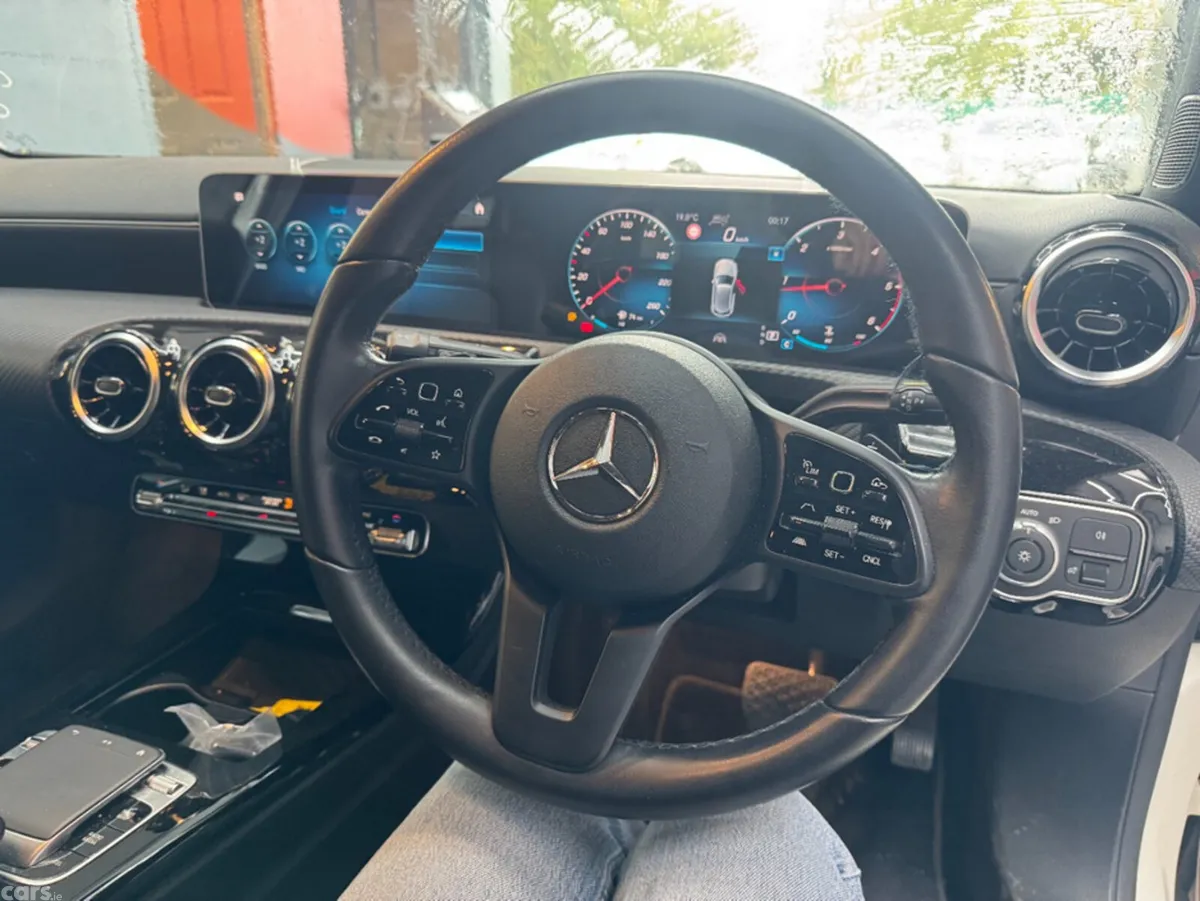 Mercedes-Benz A-Class Hatchback, Diesel, 2019, White