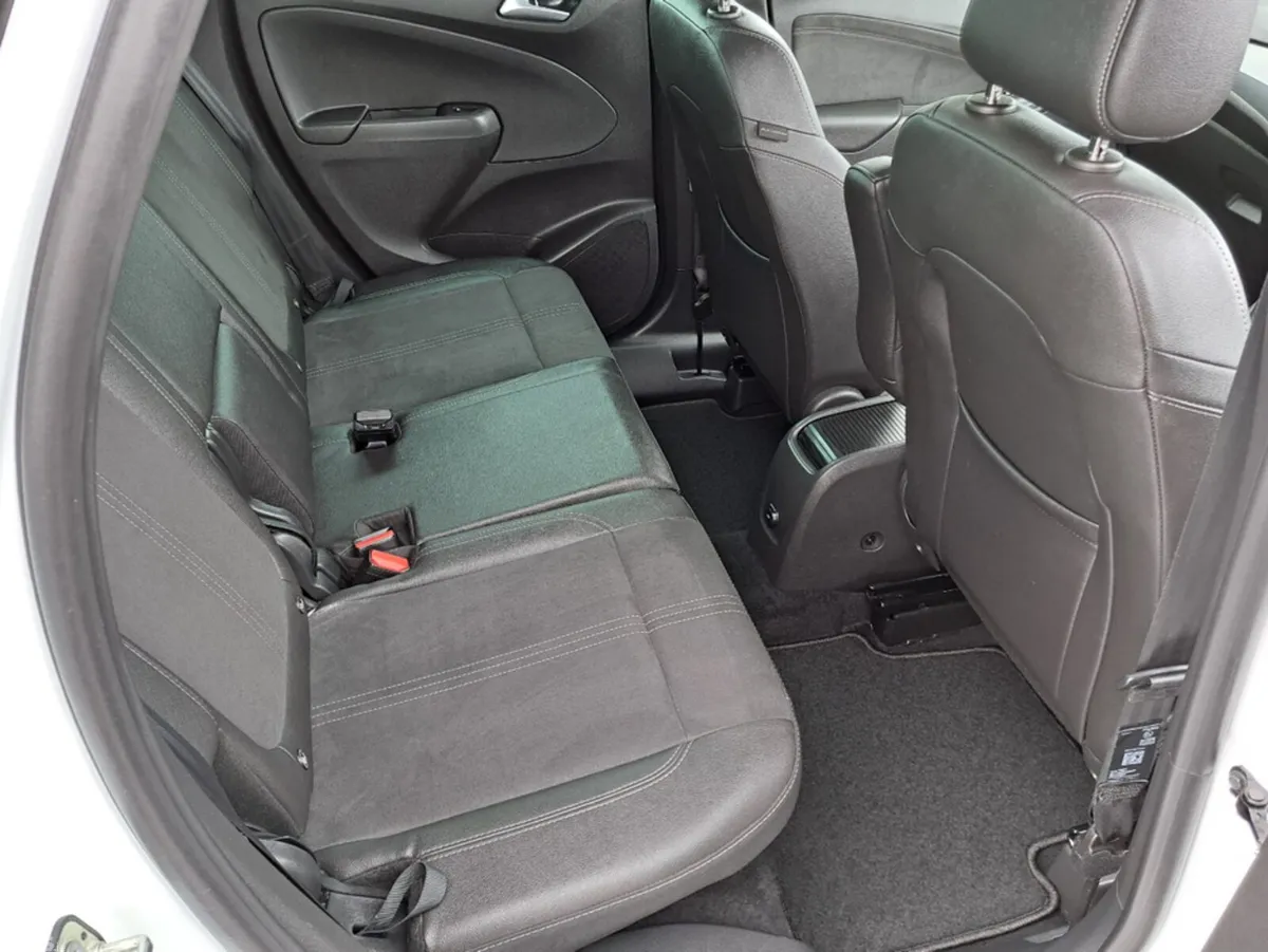 Opel Crossland SUV, Petrol, 2024, White