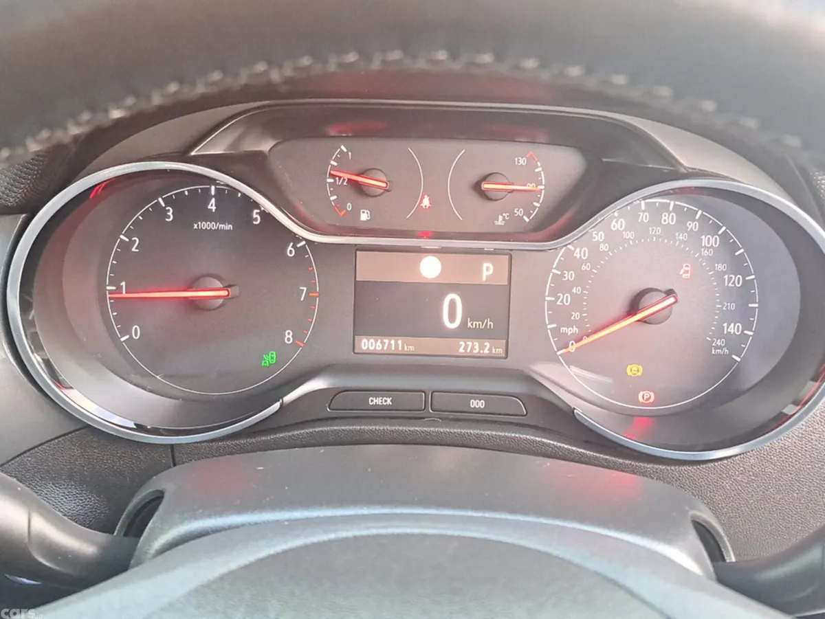 Opel Crossland SUV, Petrol, 2024, White