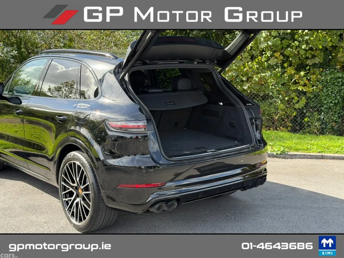 Porsche Cayenne Estate, Petrol Plug-in Hybrid, 2020, Black
