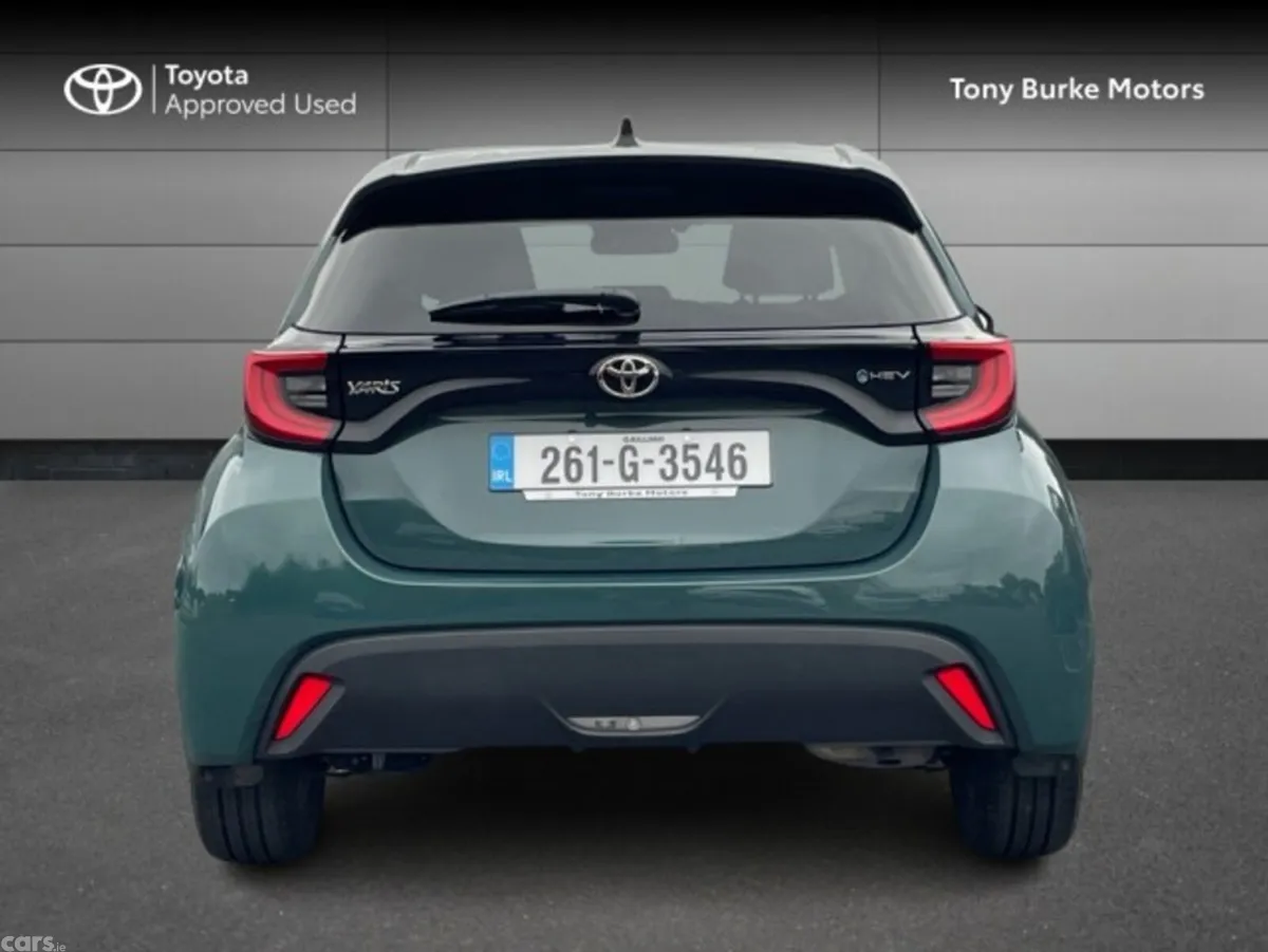 Toyota Yaris Hatchback, Petrol Hybrid, 2026, Green