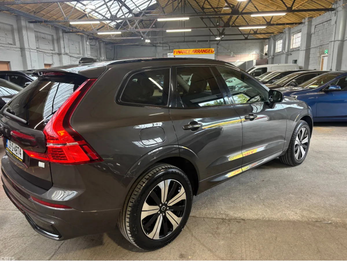 Volvo XC60 SUV, Petrol Plug-in Hybrid, 2023, Grey