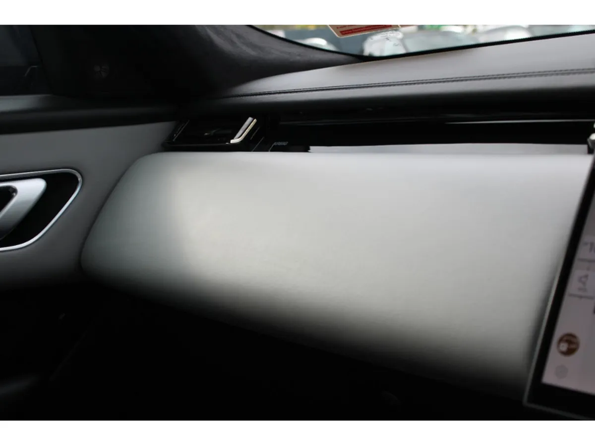 Land Rover Range Rover Velar Estate, Petrol Hybrid, 2025, Blue