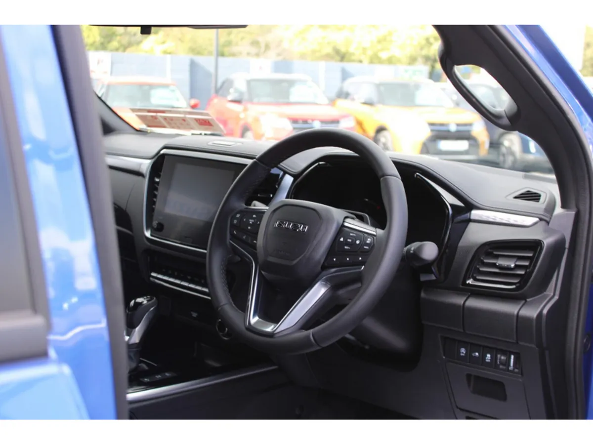Isuzu D-Max Pick Up, Diesel, 2027, Blue