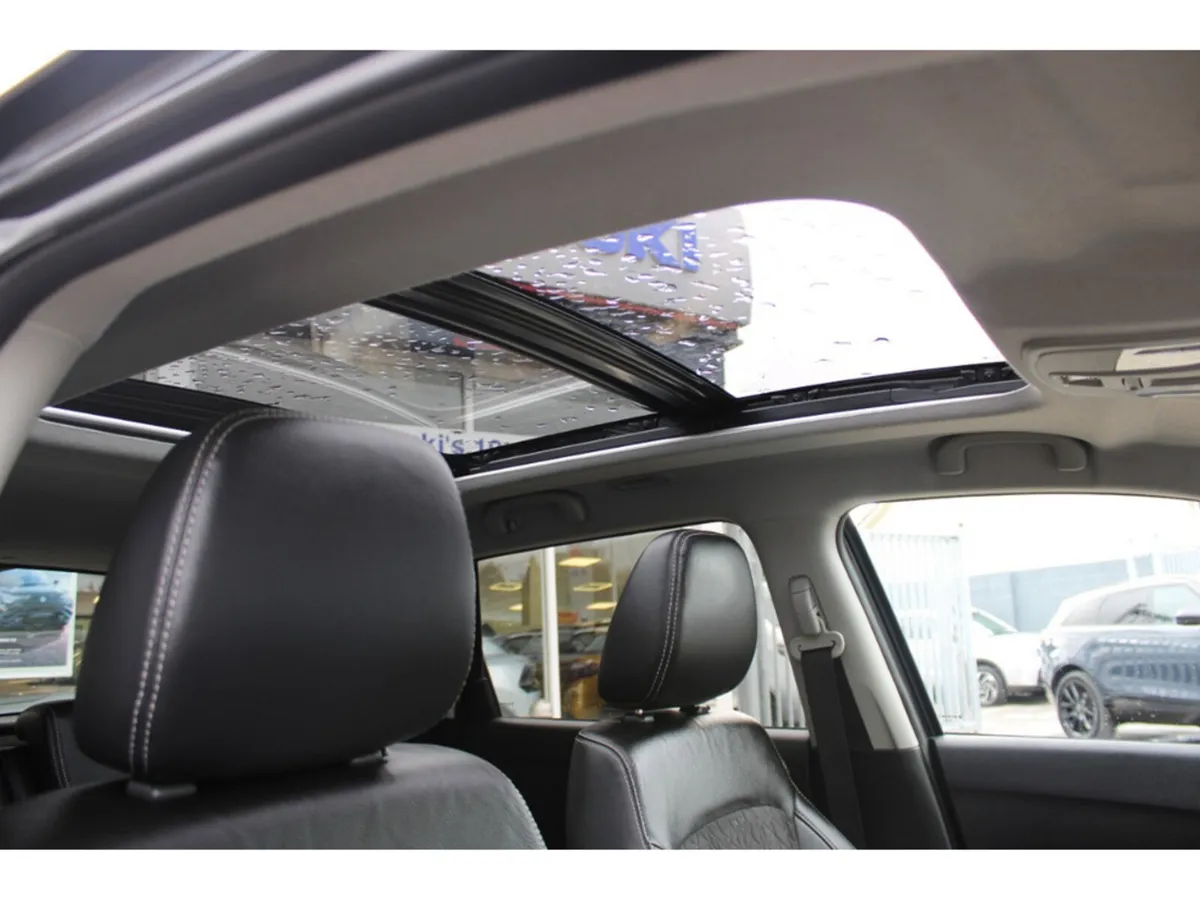Suzuki Vitara SUV, Petrol Hybrid, 2025, Black