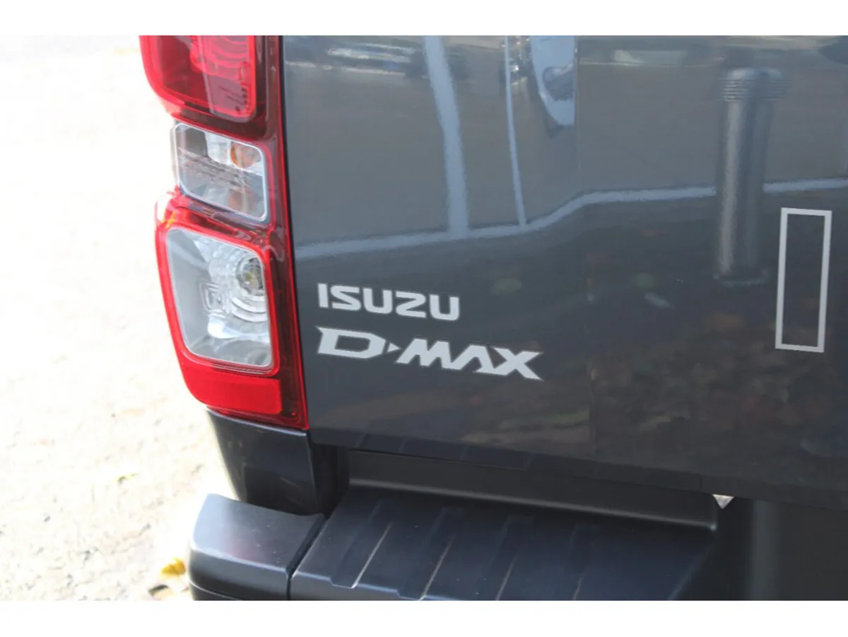 Isuzu D-Max Pick Up, Diesel, 2027, Grey