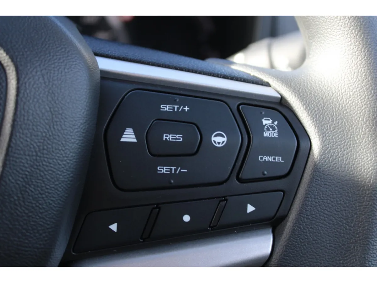 Isuzu D-Max Pick Up, Diesel, 2027, Grey