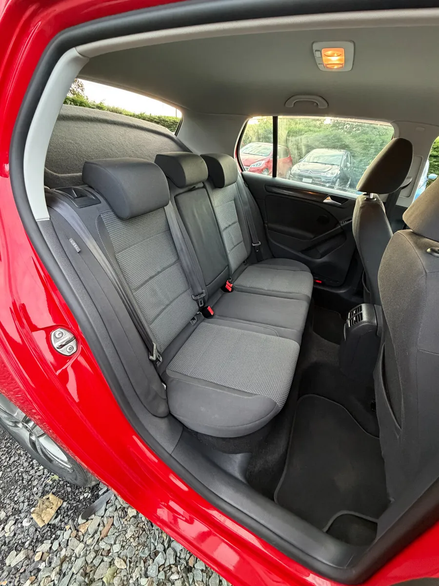 Volkswagen Golf Hatchback, Petrol, 2011, Red