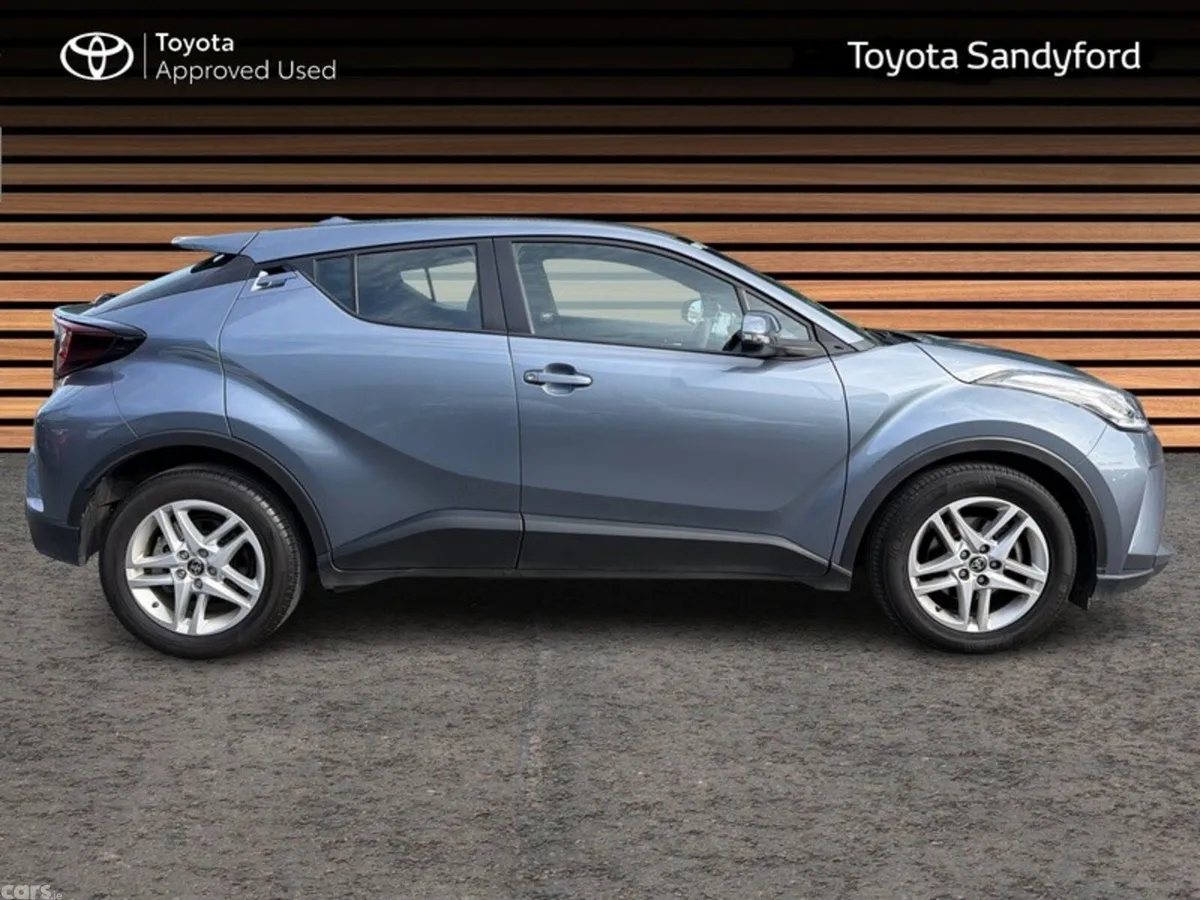 Toyota C-HR SUV, Petrol Hybrid, 2023, Grey