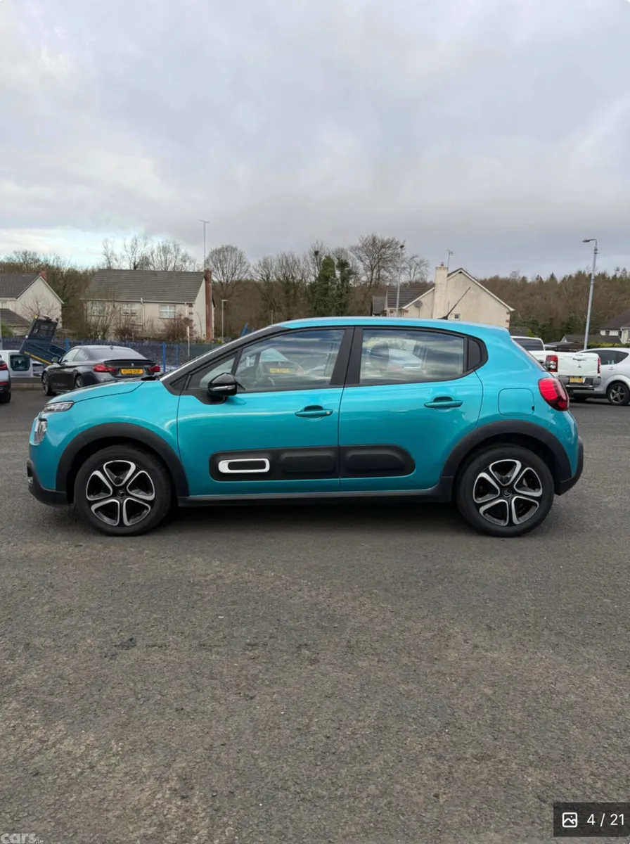 Citroen C3 Hatchback, Petrol, 2021, Blue