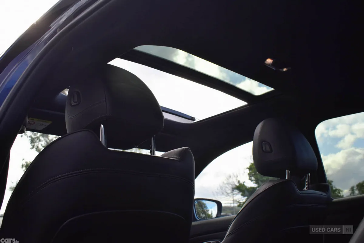 BMW 3-Series Saloon, Electric, 2022, Blue