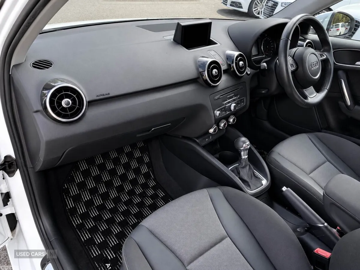 Audi A1 , Petrol, 2015, White