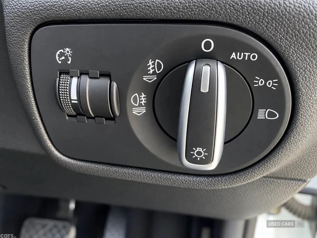 Audi A1 , Petrol, 2015, White