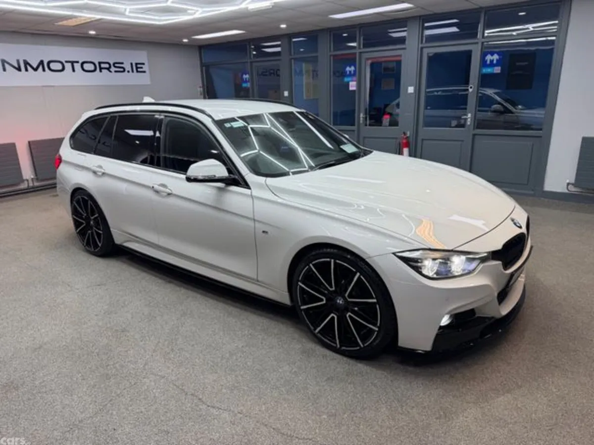 BMW 3-Series Estate, Petrol, 2018, White