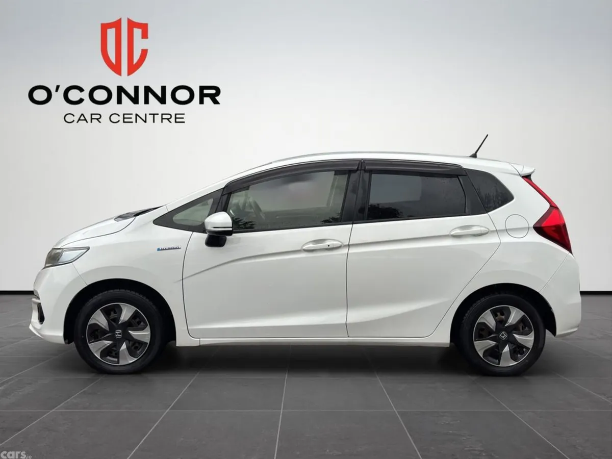 Honda Fit Hatchback, Petrol Hybrid, 2019, White
