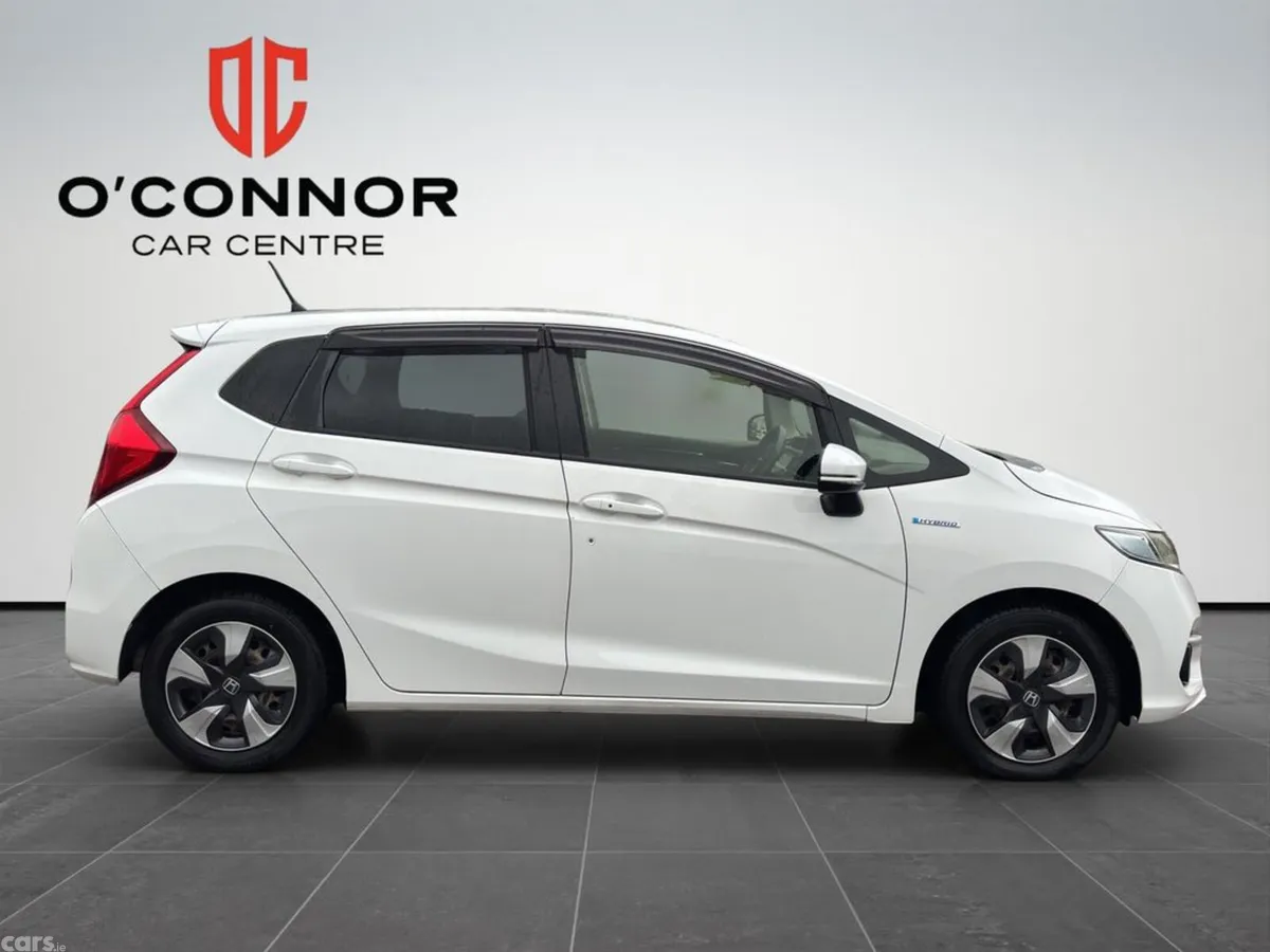 Honda Fit Hatchback, Petrol Hybrid, 2019, White