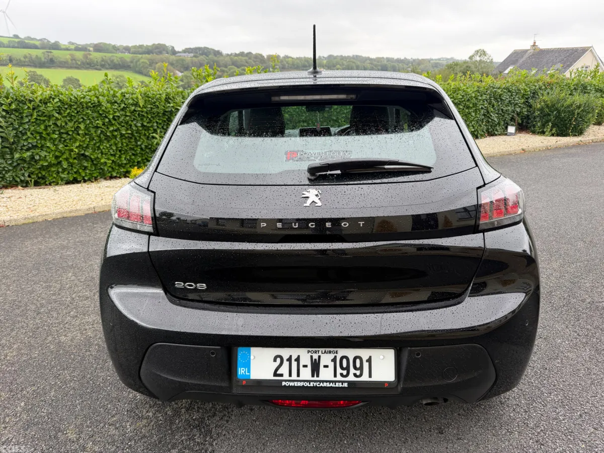 Peugeot 208 Hatchback, Petrol, 2021, Black