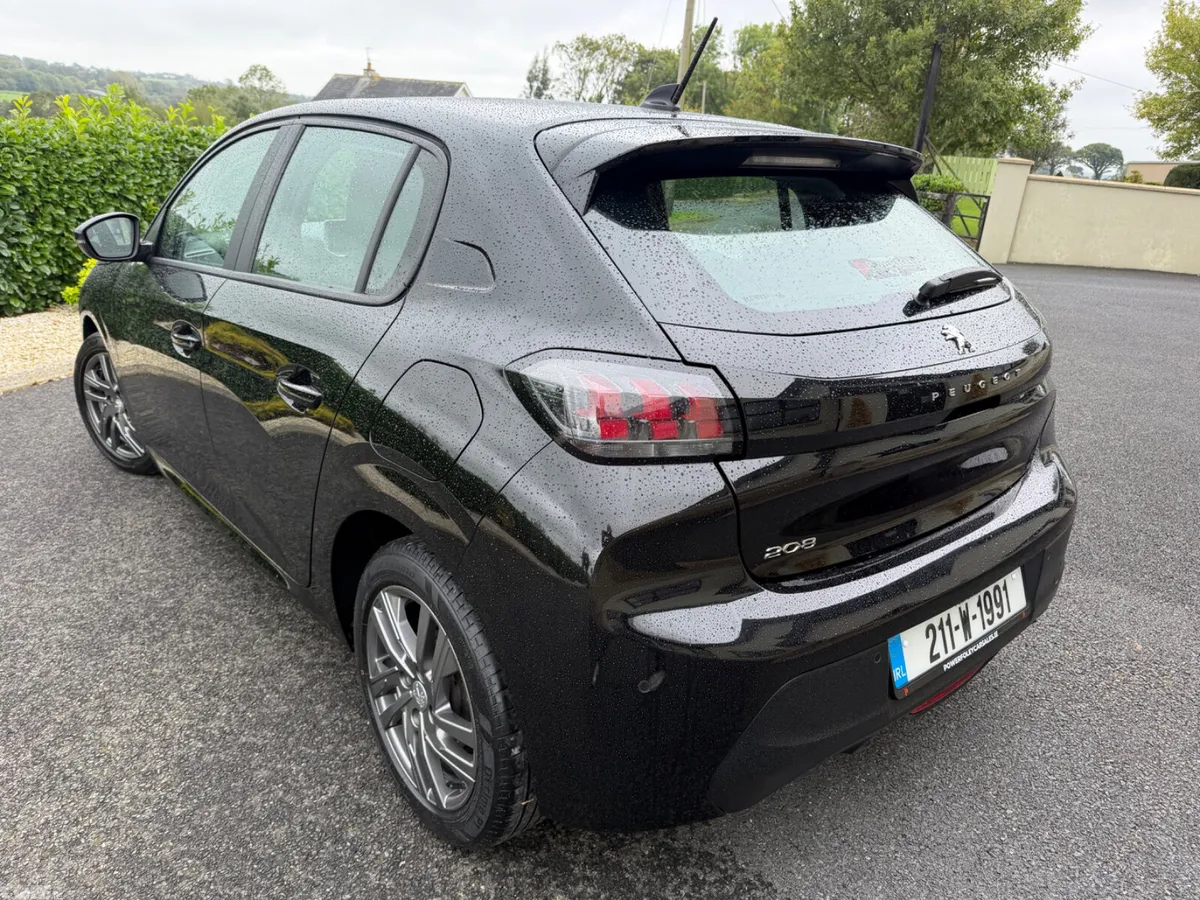 Peugeot 208 Hatchback, Petrol, 2021, Black