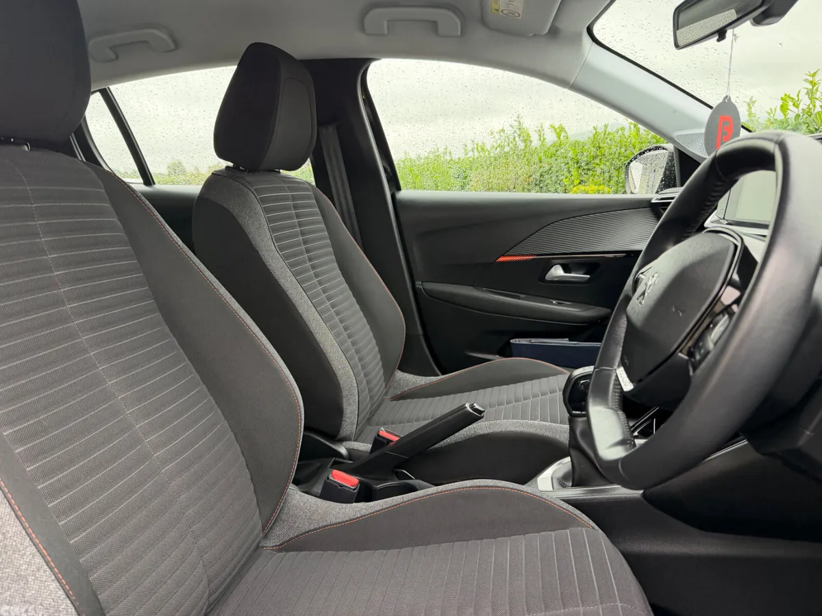 Peugeot 208 Hatchback, Petrol, 2021, Black