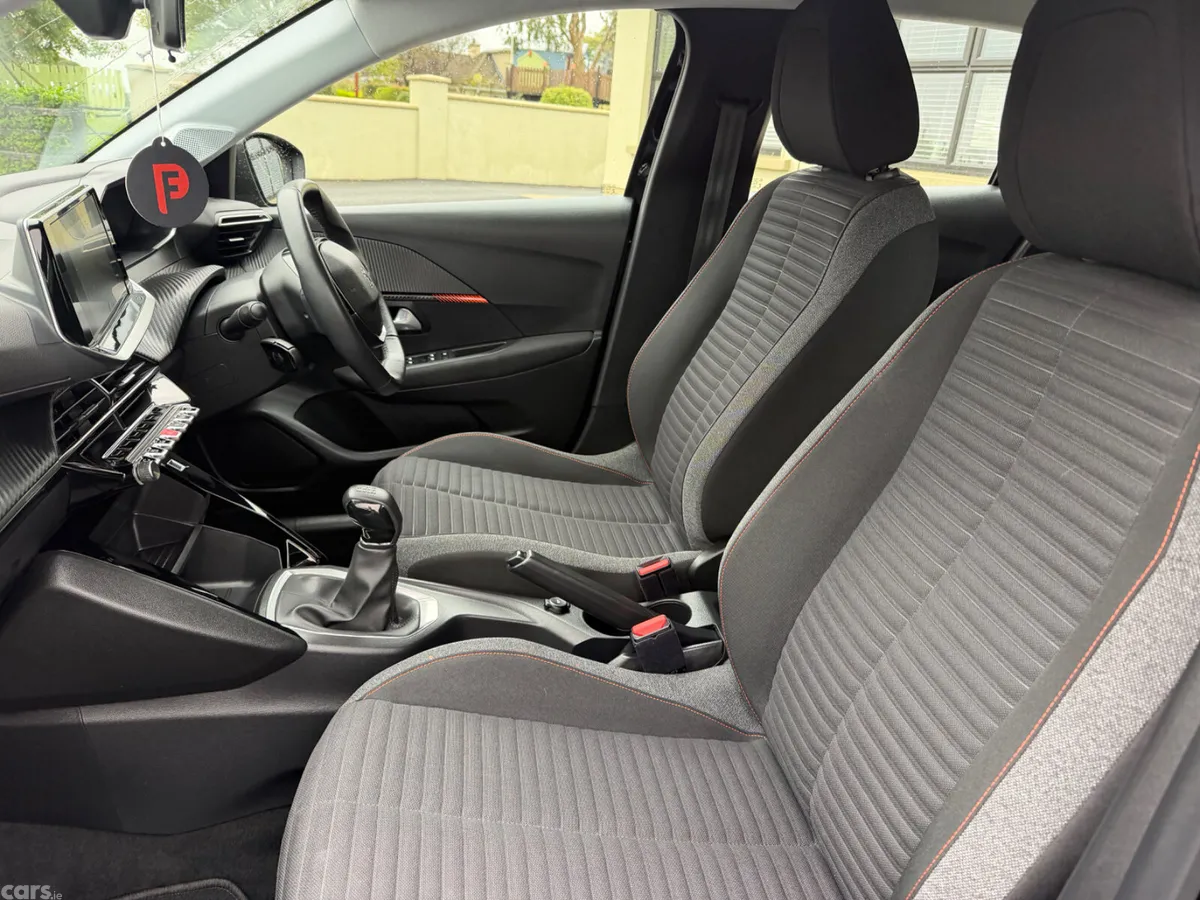 Peugeot 208 Hatchback, Petrol, 2021, Black