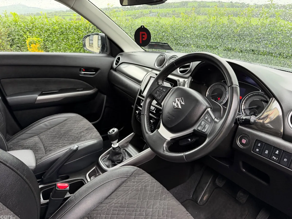 Suzuki Vitara SUV, Petrol, 2023, Grey