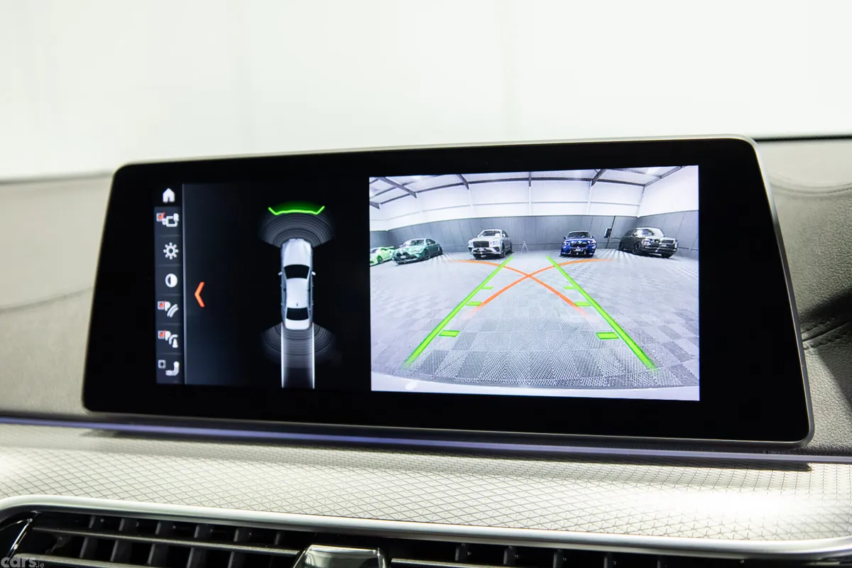 BMW 5-Series Saloon, Petrol Plug-in Hybrid, 2019, Blue