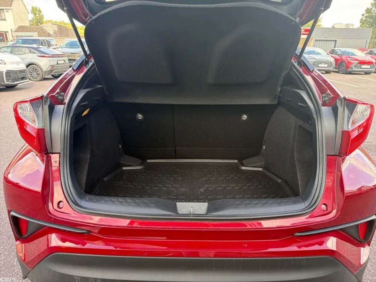 Toyota C-HR SUV, Petrol Hybrid, 2019, Red