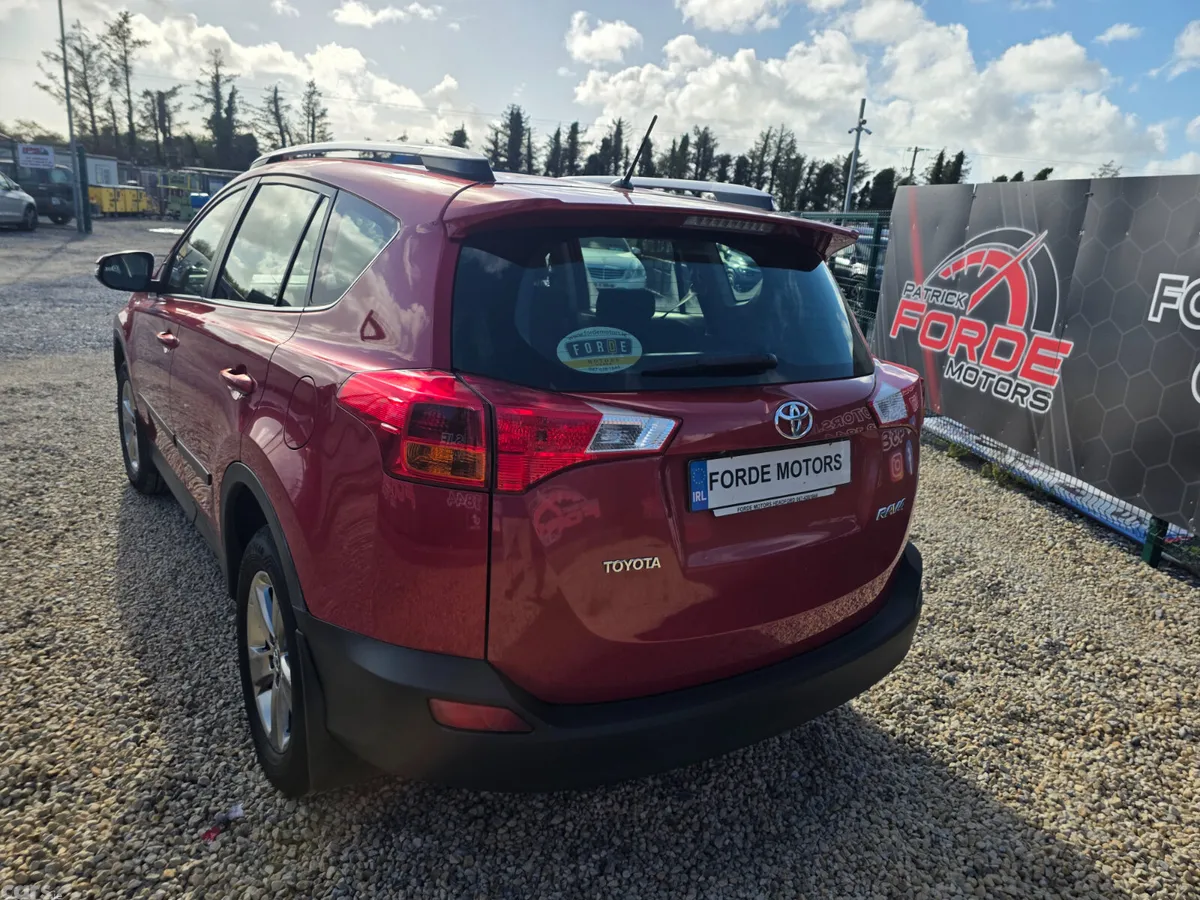 Toyota RAV4 SUV, Diesel, 2015, Red