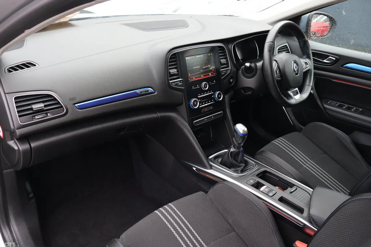 Renault Megane Hatchback, Diesel, 2017, Grey