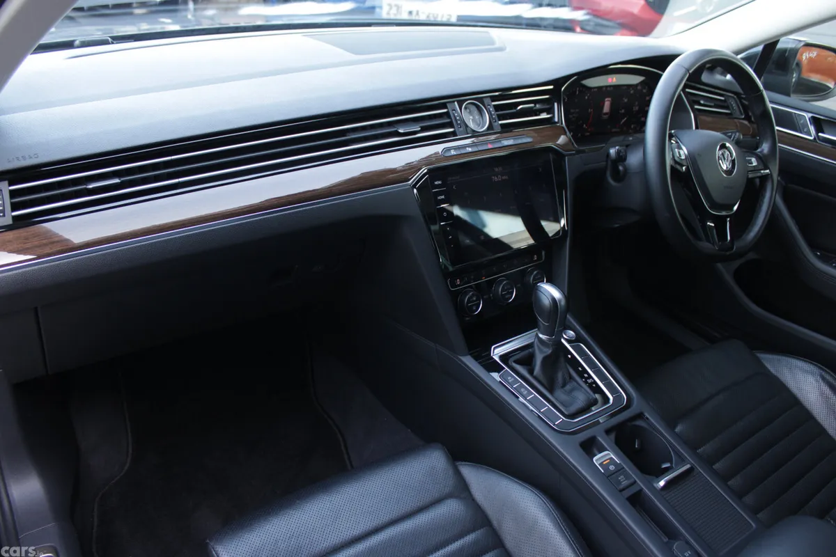 Volkswagen Passat Estate, Diesel, 2018, Grey