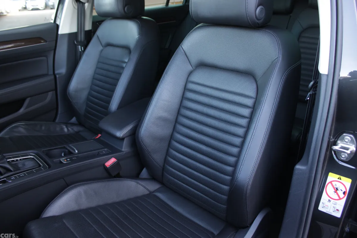 Volkswagen Passat Estate, Diesel, 2018, Grey