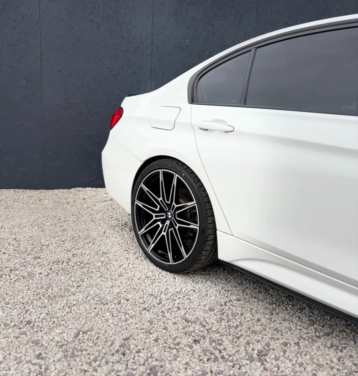 BMW 3-Series Saloon, Petrol, 2017, White