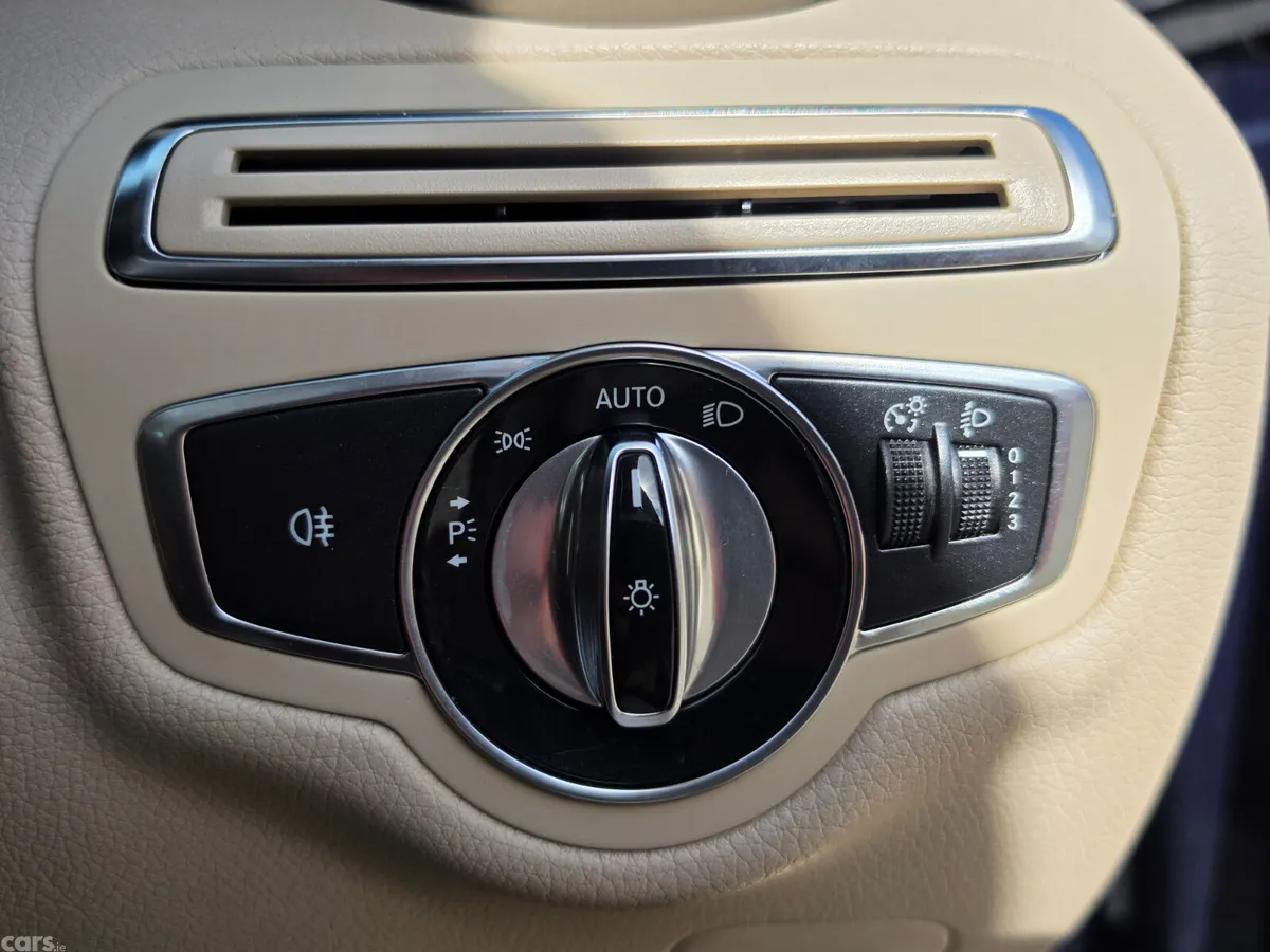 Mercedes-Benz C-Class Saloon, Diesel, 2016, Blue
