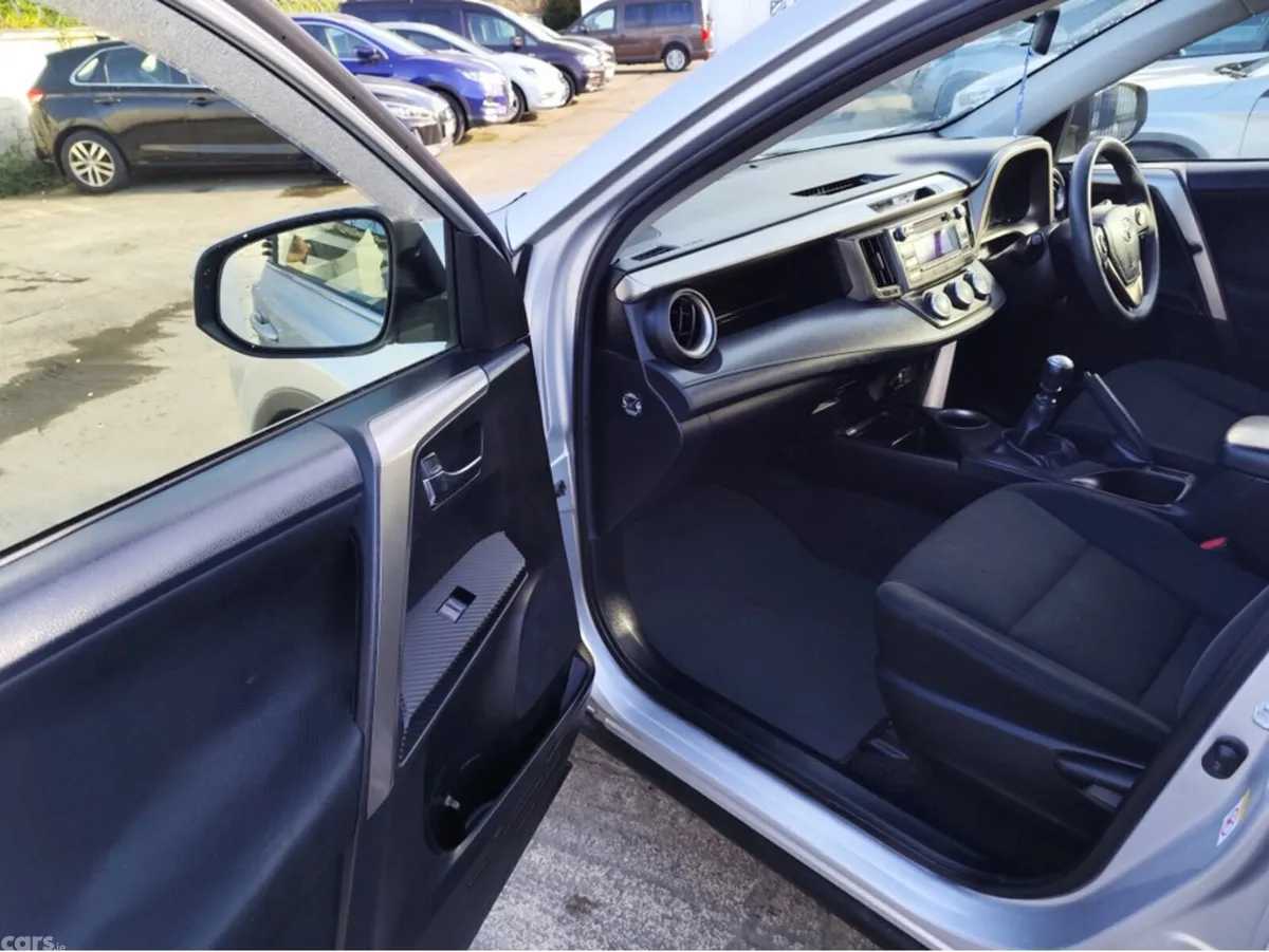 Toyota RAV4 SUV, Diesel, 2014, Silver