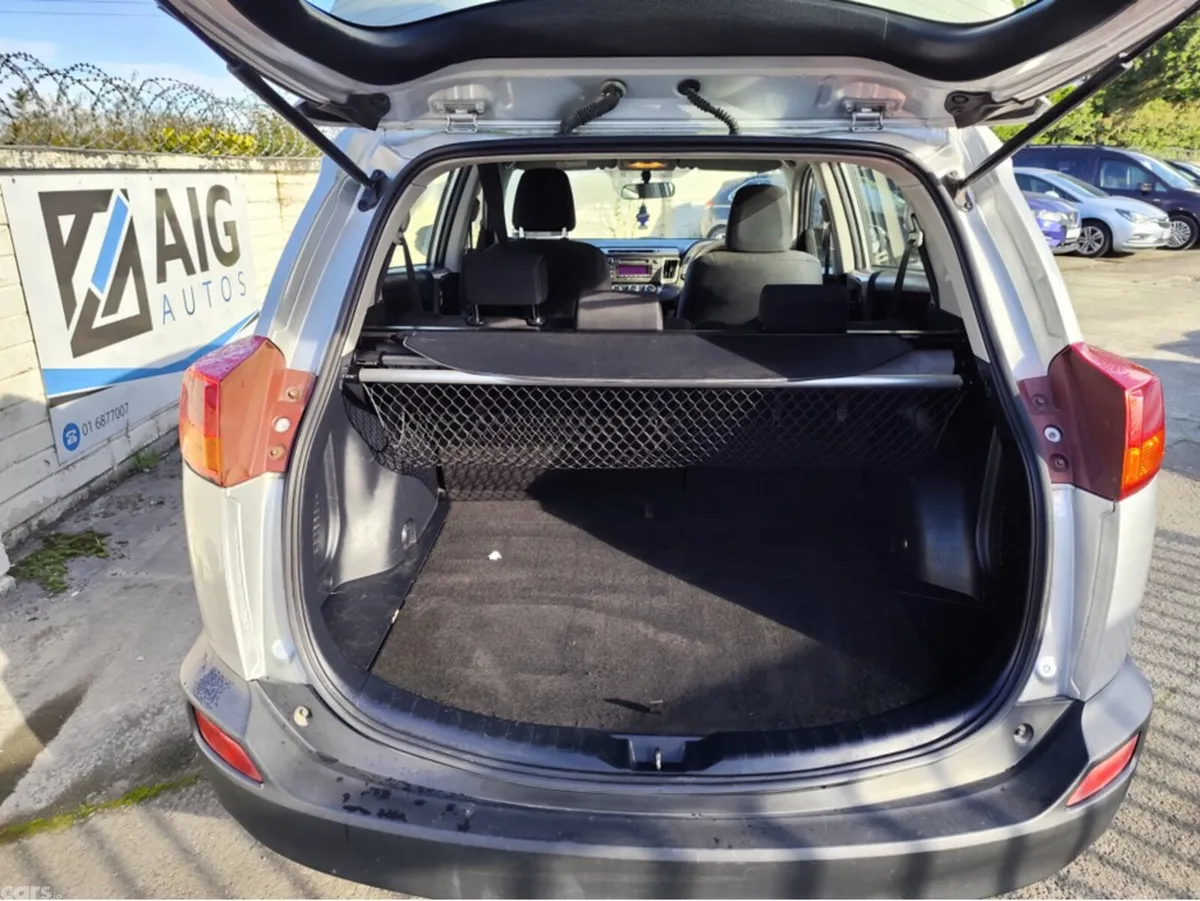 Toyota RAV4 SUV, Diesel, 2014, Silver