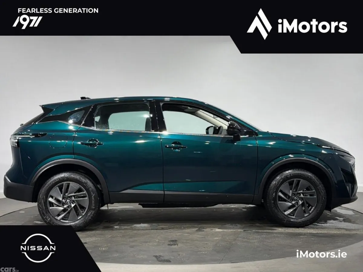 Nissan Qashqai SUV, Petrol Hybrid, 2027, Green