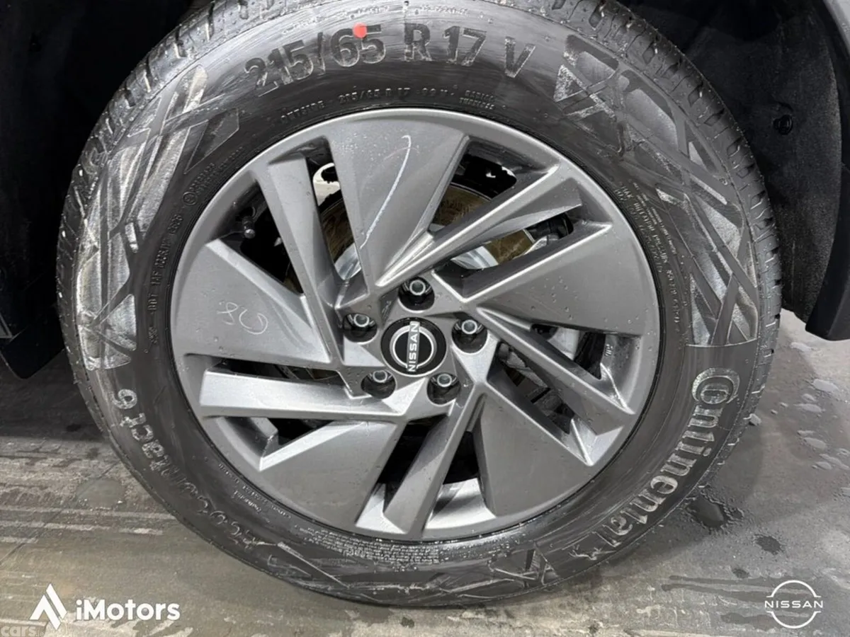 Nissan Qashqai SUV, Petrol Hybrid, 2027, Green