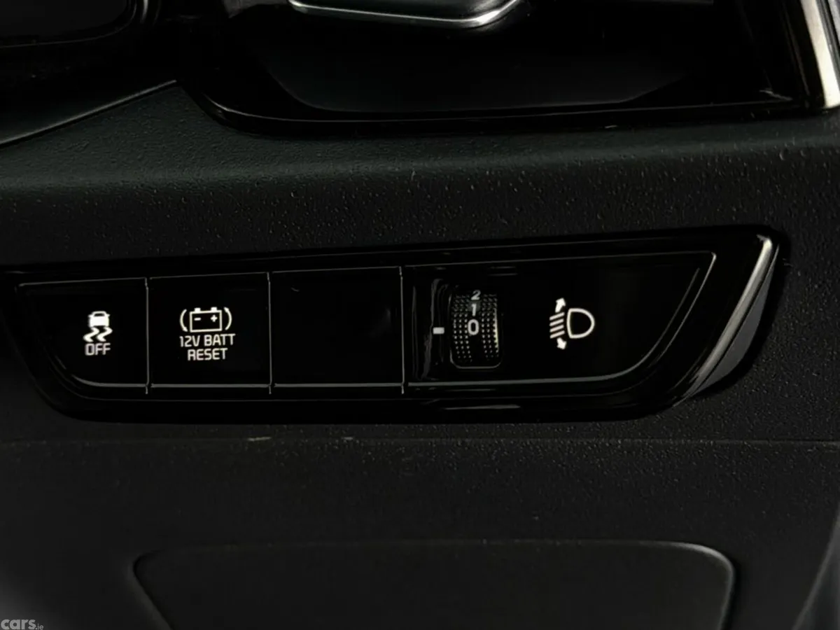 Kia Niro Hatchback, Petrol Hybrid, 2024, Black