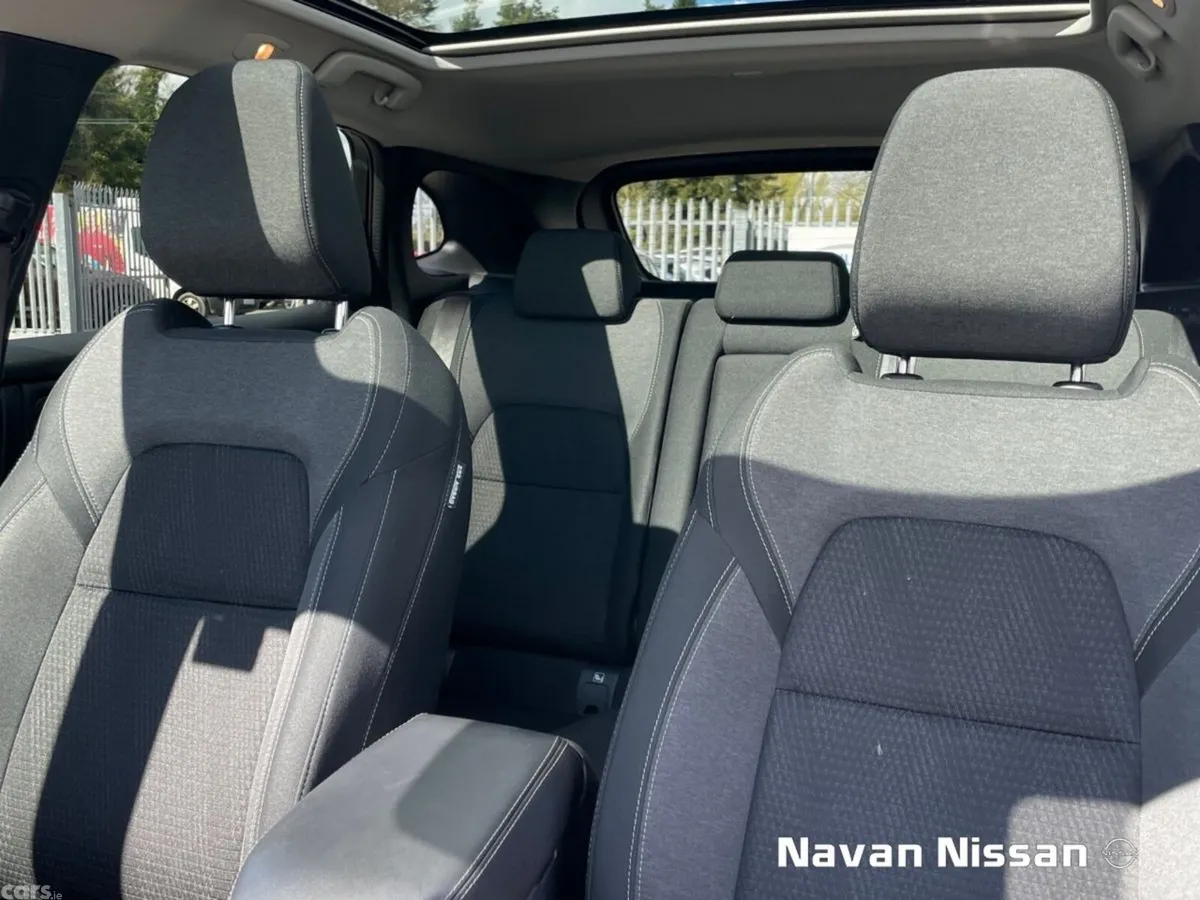 Nissan Qashqai MPV, Petrol Hybrid, 2023, Black
