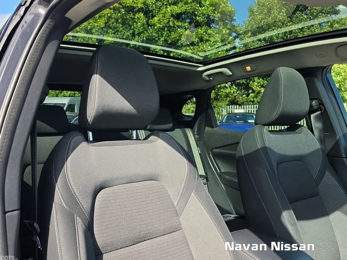 Nissan Qashqai MPV, Petrol Hybrid, 2023, Black