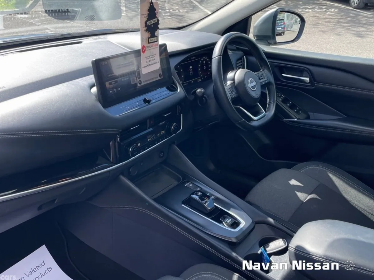Nissan Qashqai MPV, Petrol Hybrid, 2023, Black