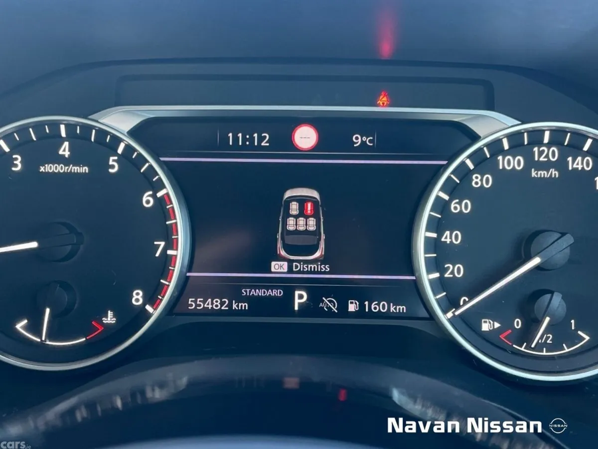 Nissan Qashqai MPV, Petrol Hybrid, 2023, Red