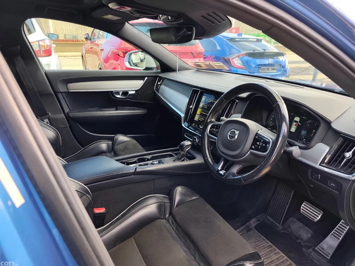 Volvo S90 Saloon, Diesel, 2017, Blue