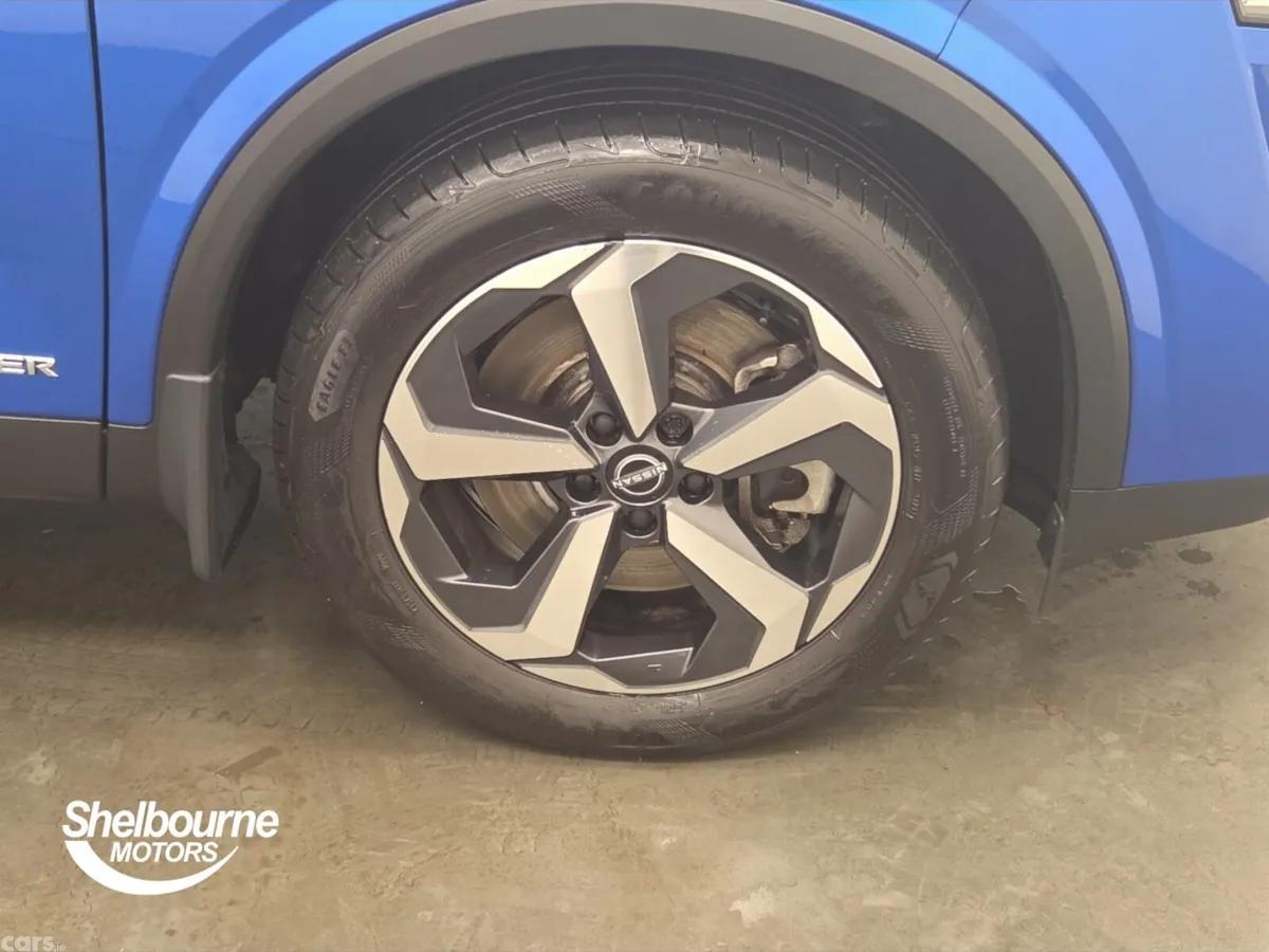 Nissan Qashqai Hatchback, Petrol Hybrid, 2024, Blue