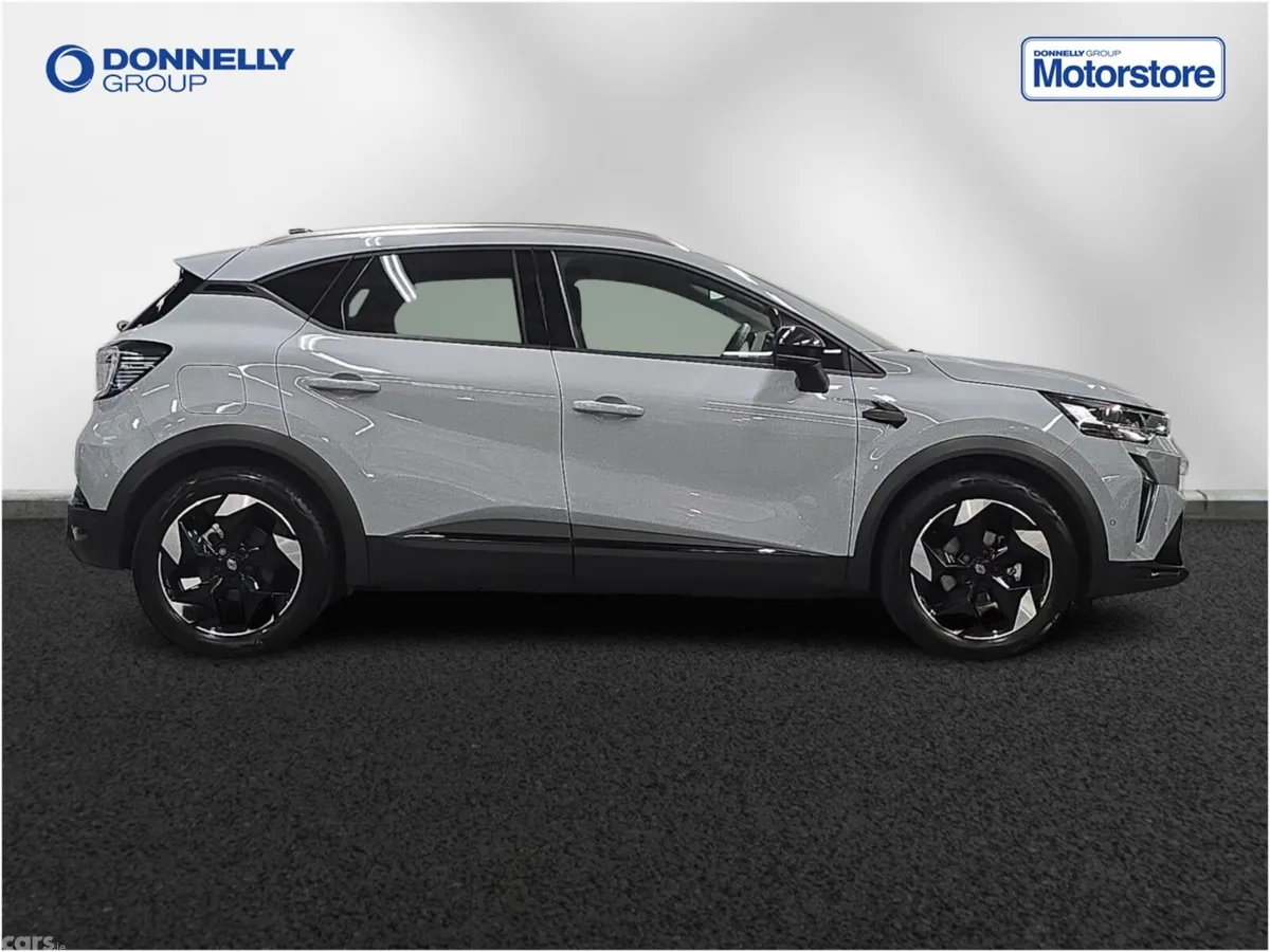 Renault Captur Hatchback, Petrol, 2026, Grey