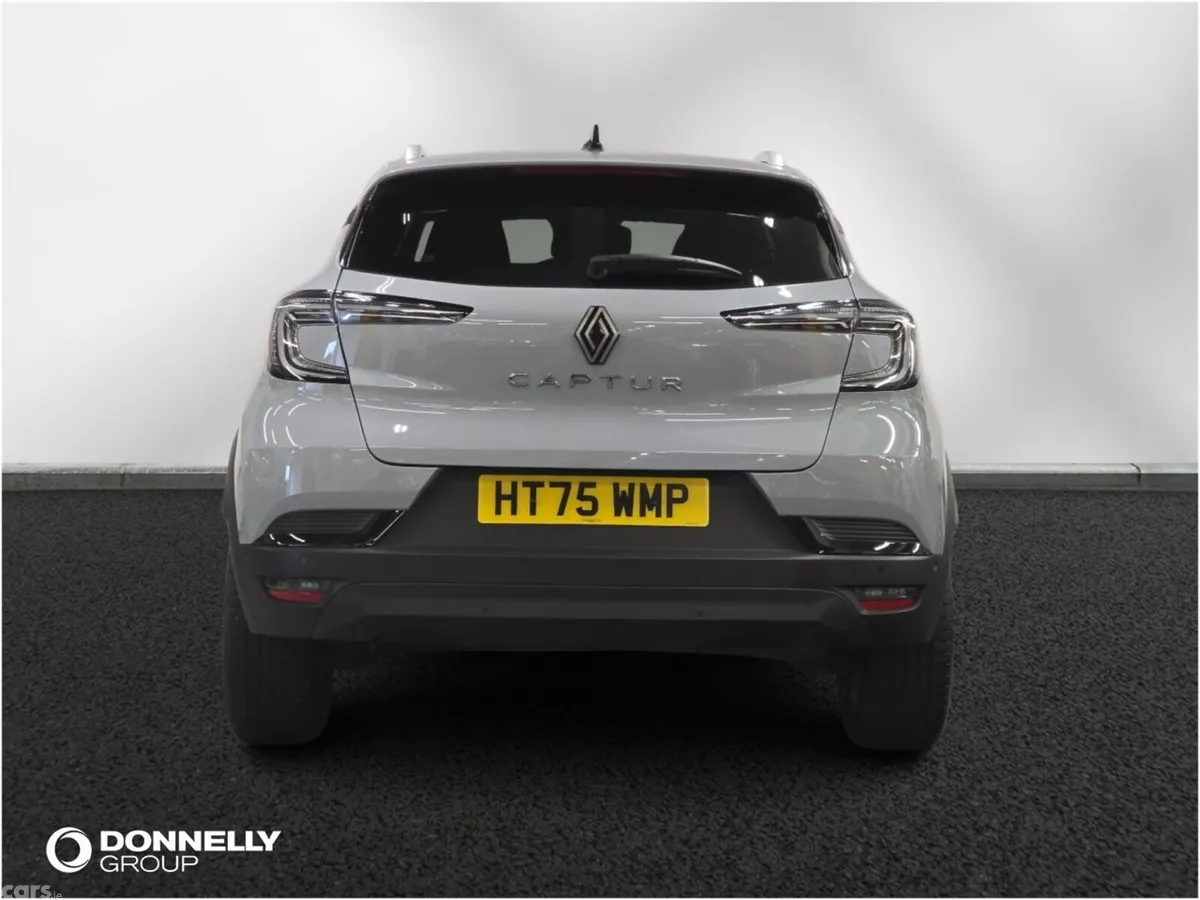 Renault Captur Hatchback, Petrol, 2026, Grey