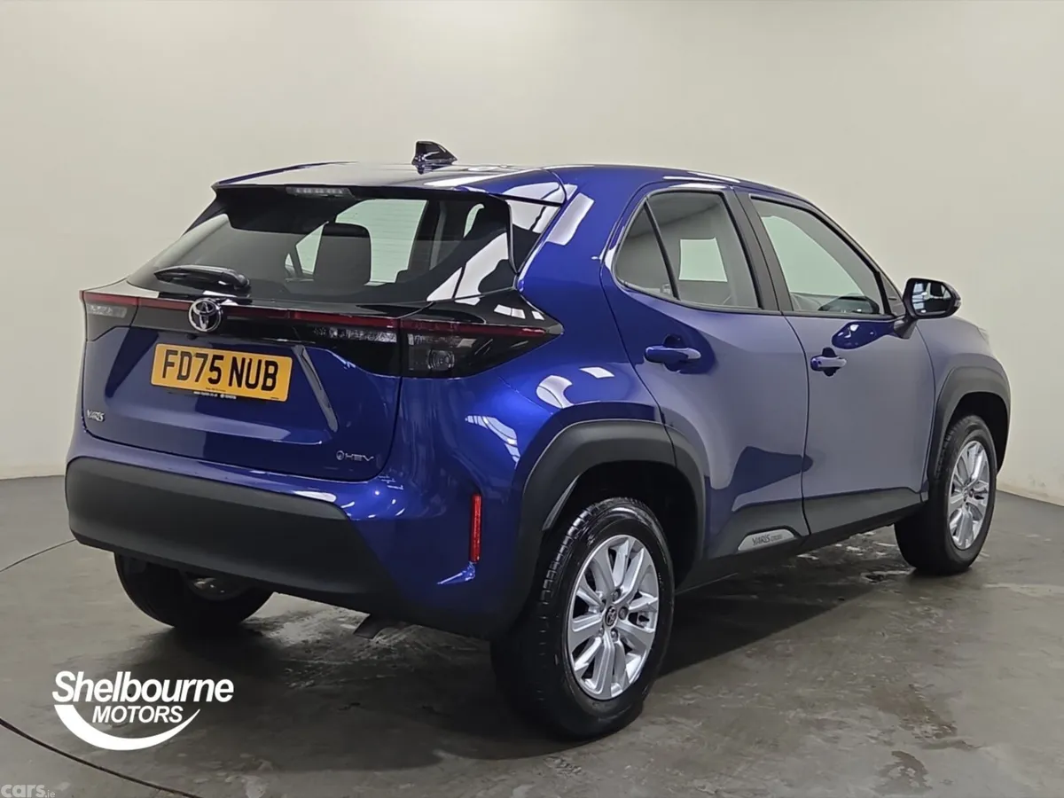 Toyota Yaris Cross Estate, Petrol Hybrid, 2026, Blue