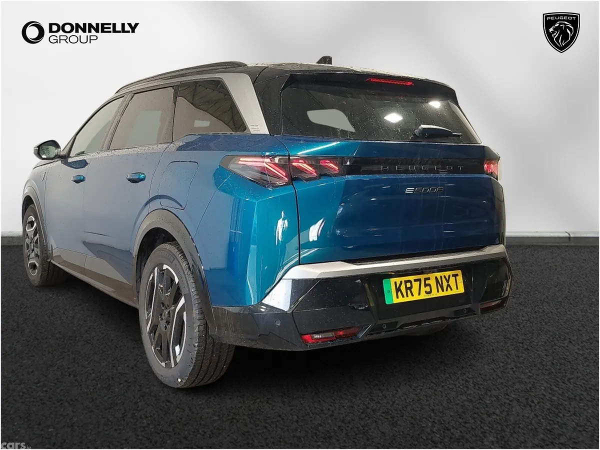 Peugeot 5008 SUV, Electric, 2025, Blue